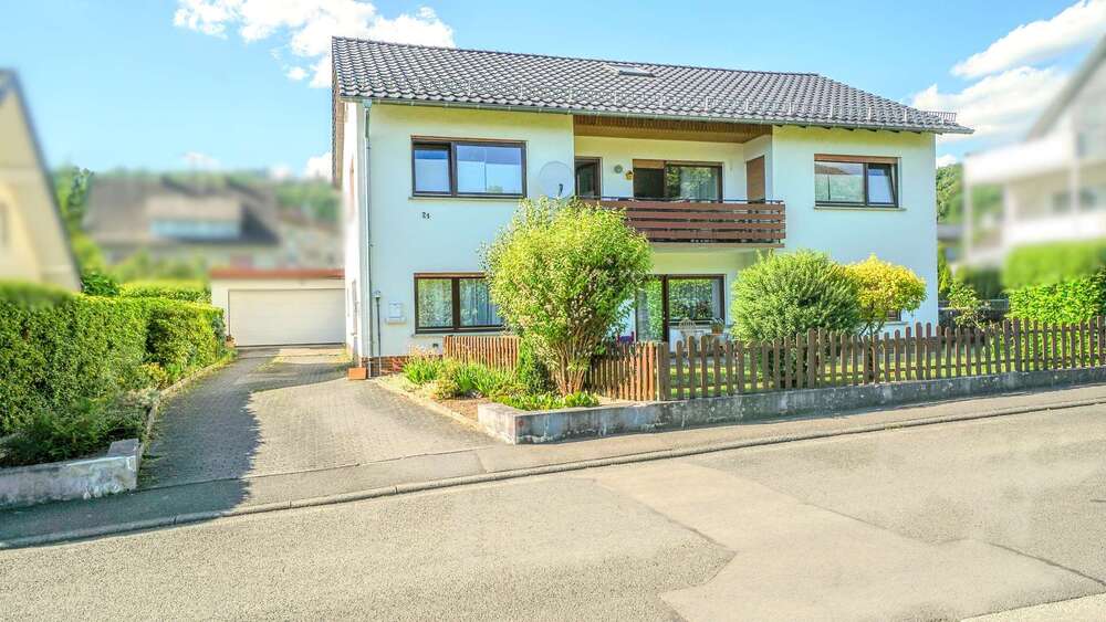 Einfamilienhaus mit ELW in Herborn OT mit Garten, Terrasse und Garage - Einfamilienhaus Herborn | Angebot:27332775