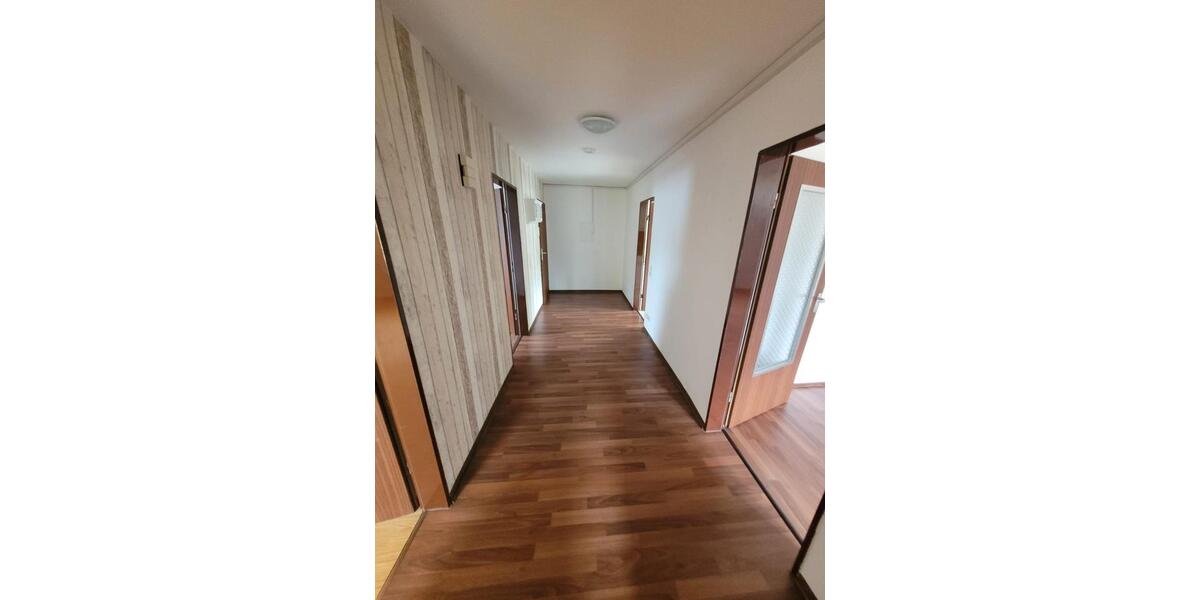 Dachgeschoßwohnung Wilnsdorf - 3 Zimmer, 78 m&sup2;, 510&euro; | Angebot:26669631