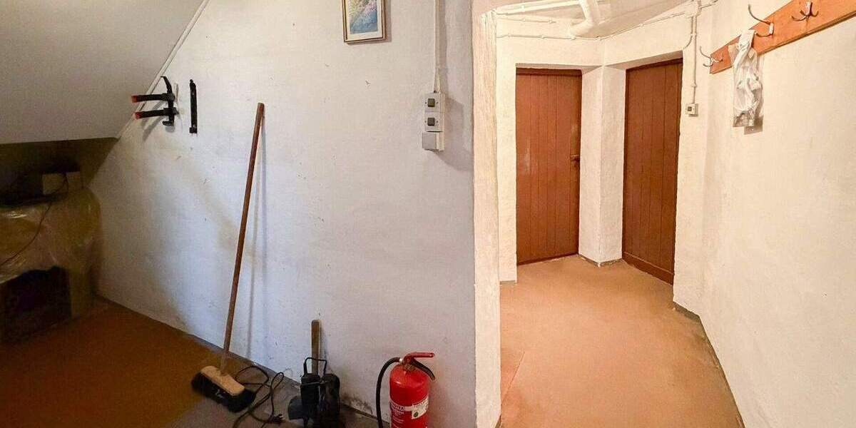 Einfamilienhaus Wissen - 5 Zimmer, 130 m&sup2;, 195.000&euro; | Angebot:25691929