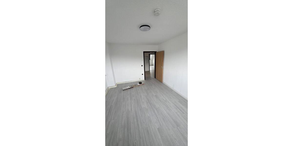 Etagenwohnung Siegen - 4 Zimmer, 85 m&sup2;, 920&euro; | Angebot:25874330