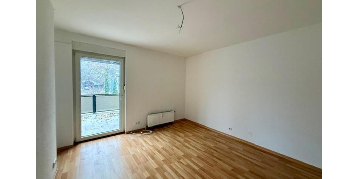 Etagenwohnung Siegen Eiserfeld - 8 Zimmer, 171 m&sup2;, 2.050&euro; | Angebot:25721985