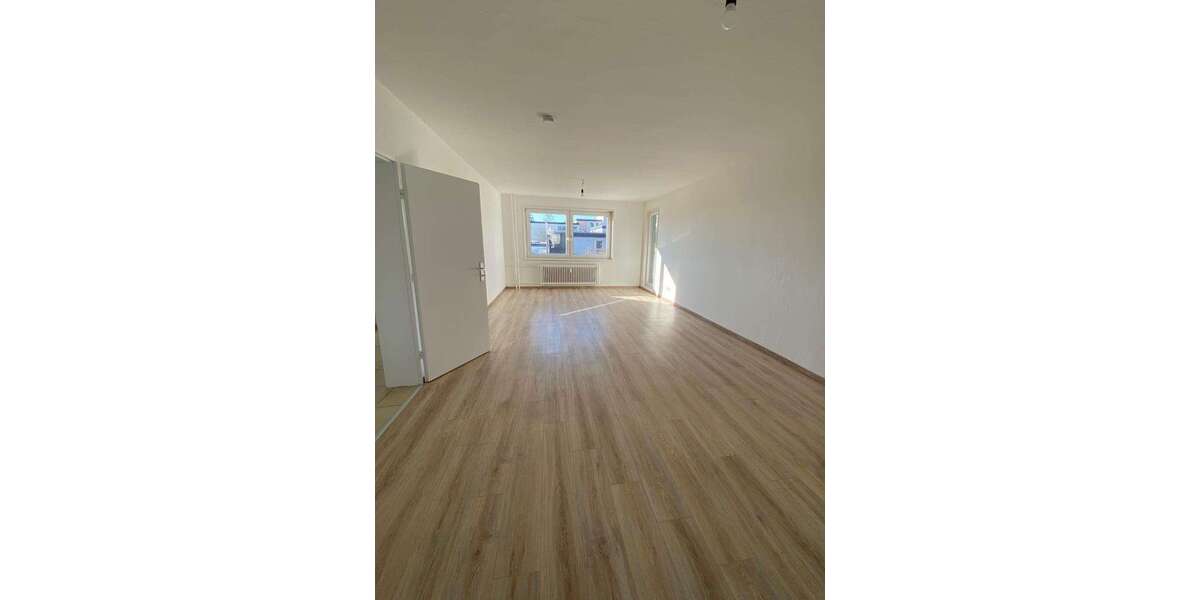 Etagenwohnung Neunkirchen Zeppenfeld - 4 Zimmer, 91 m&sup2;, 419&euro; | Angebot:27098327