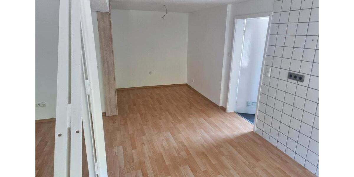 Etagenwohnung Siegen Eiserfeld - 2 Zimmer, 65 m&sup2;, 790&euro; | Angebot:25046401