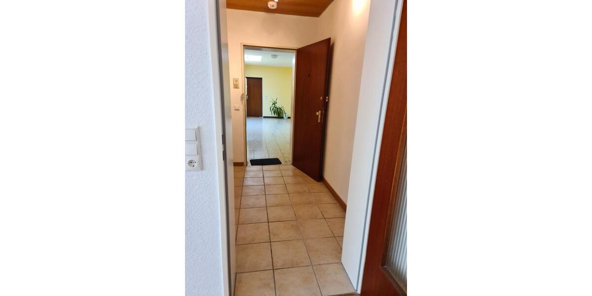 Etagenwohnung Siegen Weidenau - 3 Zimmer, 87 m&sup2;, 755&euro; | Angebot:26321209