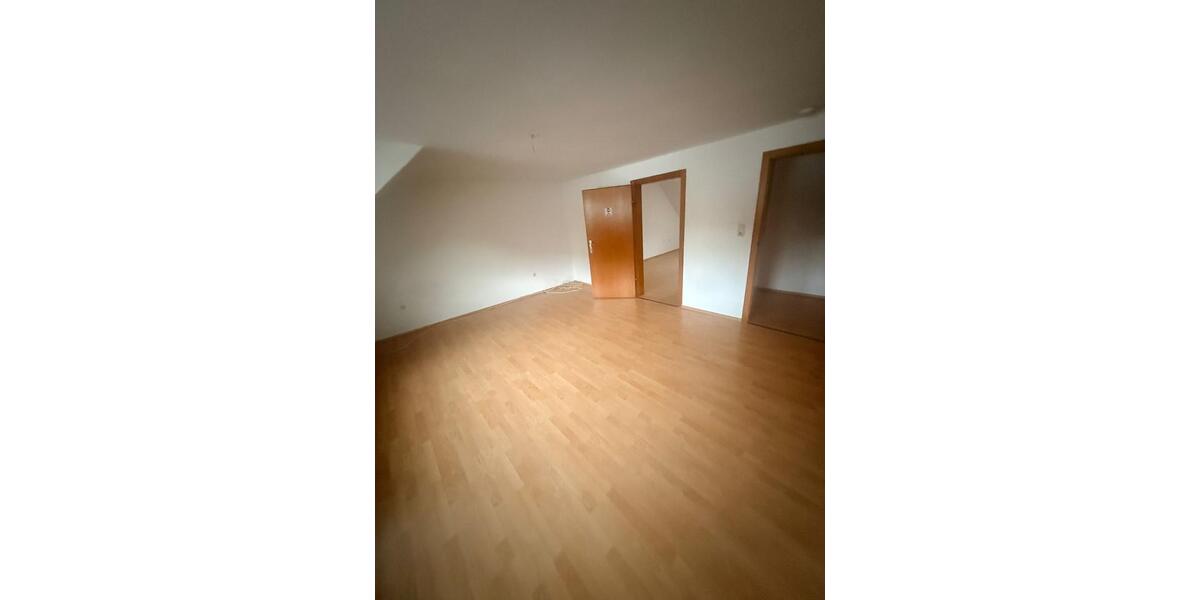 Etagenwohnung Siegen Dillnhütten - 3 Zimmer, 77 m&sup2;, 577&euro; | Angebot:25646308