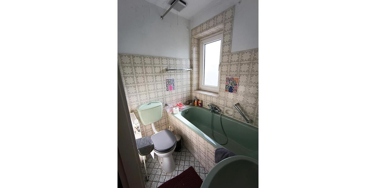 Etagenwohnung Siegen - 1 Zimmer, 14 m&sup2;, 300&euro; | Angebot:25397403