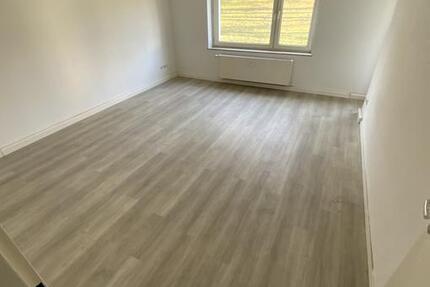 Wohnung Neunkirchen - 3 Zimmer, 65 m&sup2;, 350&euro; | Angebot:24703863