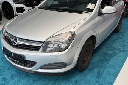 Opel Astra 166.000 km 2.999 &euro; Freudenberg 57258