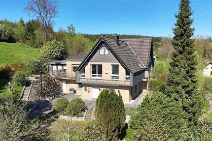 Haus Morsbach - 7 Zimmer, 262 m&sup2;, 380.000&euro; | Angebot:27085390