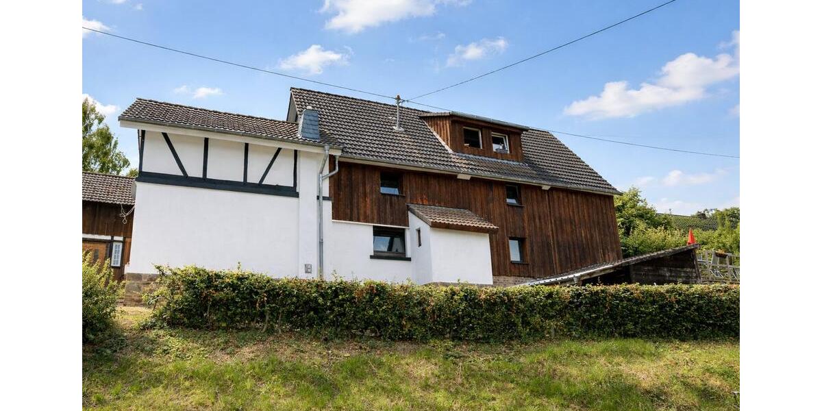 Mehrfamilienhaus, Wohnhaus Waldbröl - 5 Zimmer, 190 m&sup2;, 145.000&euro; | Angebot:27096322
