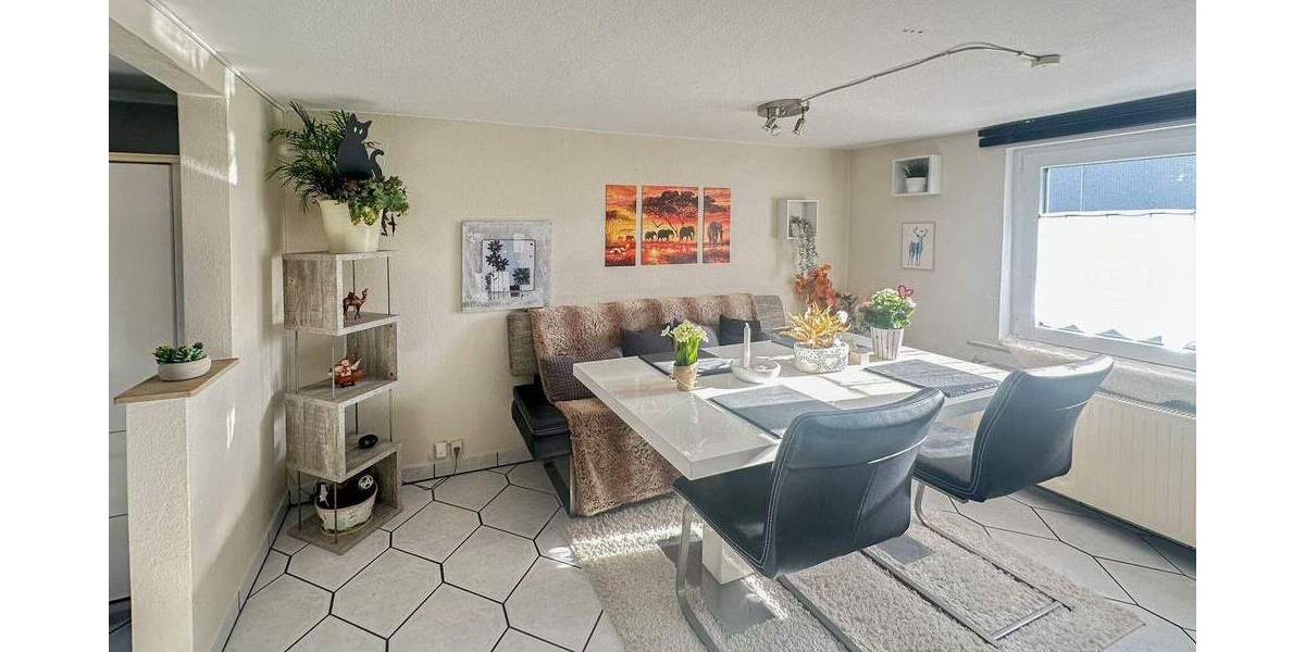 Einfamilienhaus Betzdorf-Gebhardshain VG Gebhardshain VG - 9 Zimmer, 182 m&sup2;, 399.000&euro; | Angebot:25776438