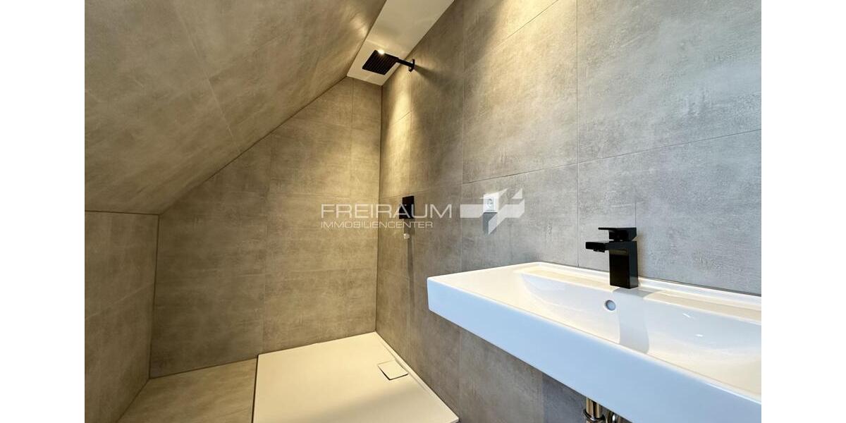 Etagenwohnung Siegen - 2 Zimmer, 60 m&sup2;, 790&euro; | Angebot:24243404