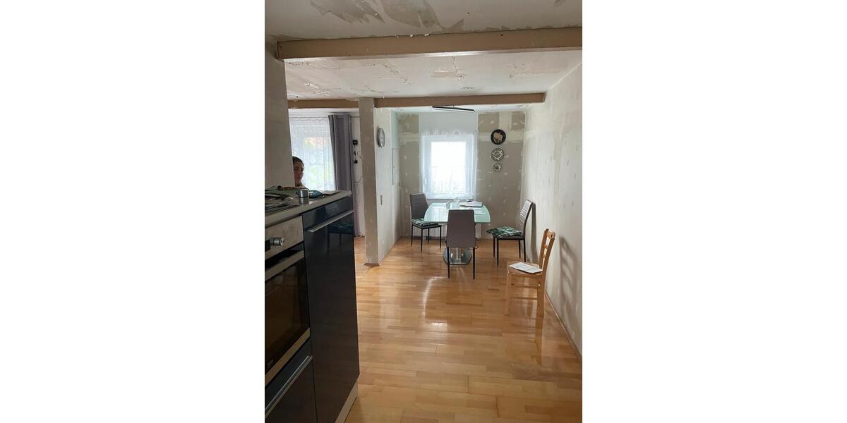 Einfamilienhaus Burbach - 5 Zimmer, 180 m&sup2;, 1.300&euro; | Angebot:26614751