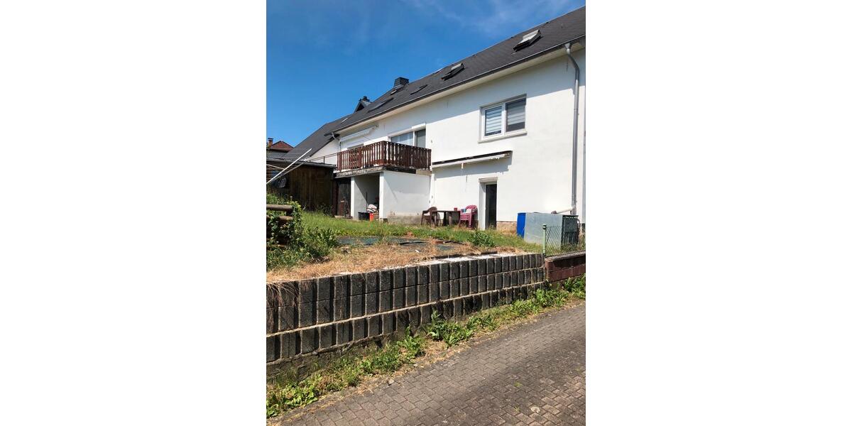 Einfamilienhaus Herborn - 8 Zimmer, 170 m&sup2;, 179.000&euro; | Angebot:26957584
