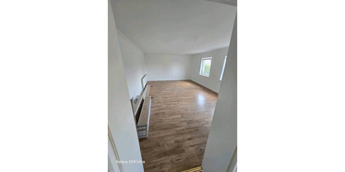 Etagenwohnung Dietzhölztal - 3 Zimmer, 100 m&sup2;, 700&euro; | Angebot:25960498