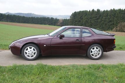 Porsche 944 261.123 km 22.944 &euro; Hardt 56472