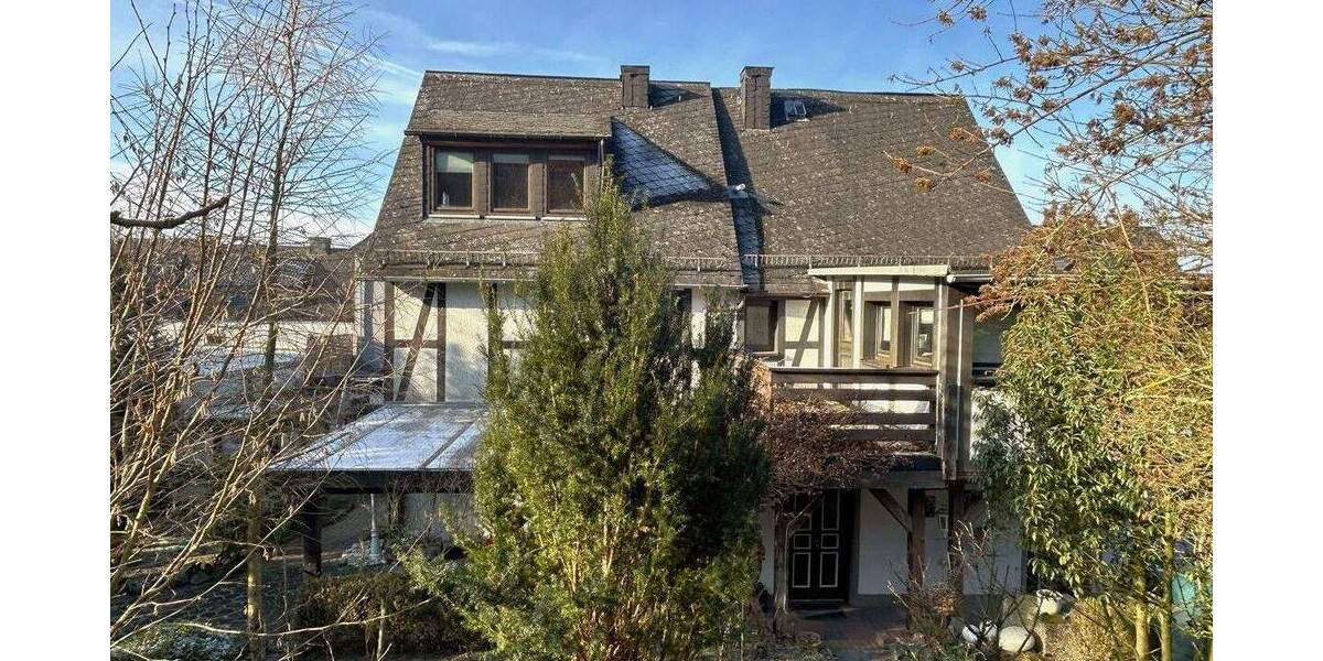 Einfamilienhaus Eschenburg / Eiershausen Eiershausen - 7 Zimmer, 195 m&sup2;, 159.000&euro; | Angebot:25728160