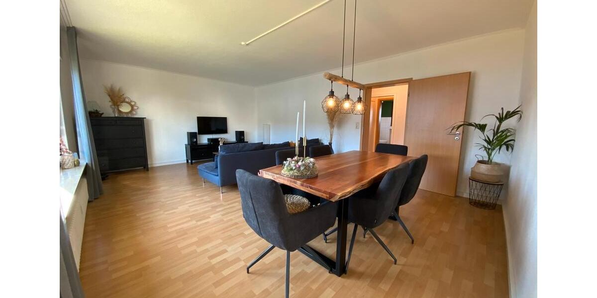 Etagenwohnung Hachenburg - 4 Zimmer, 100 m&sup2;, 825&euro; | Angebot:24862382