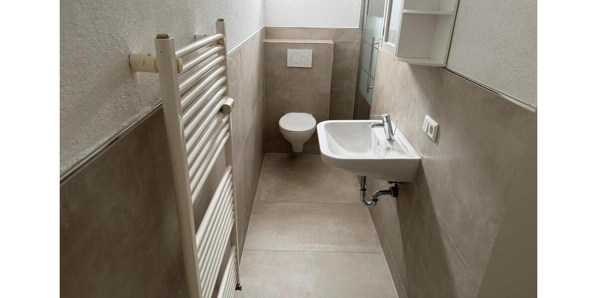 Etagenwohnung Siegen Kaan-Marienborn - 2 Zimmer, 77 m&sup2;, 700&euro; | Angebot:26459612