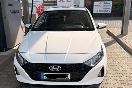 Hyundai i20 57.000 km 14.000 &euro; Burbach 57299