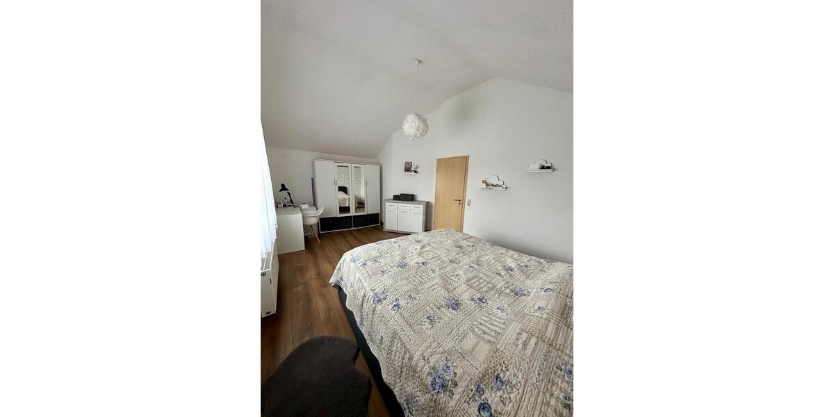 Doppelhaushälfte Nauroth - 5 Zimmer, 125 m&sup2;, 267.000&euro; | Angebot:26040139