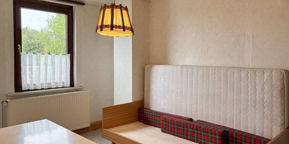 Mehrfamilienhaus, Wohnhaus Hamm/Sieg Sieg - 6 Zimmer, 214 m&sup2;, 129.000&euro; | Angebot:25691824