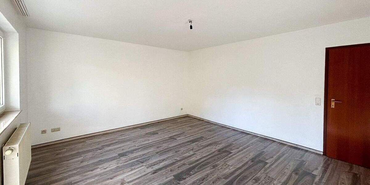 Etagenwohnung Wissen - 5 Zimmer, 110 m&sup2;, 145.000&euro; | Angebot:25738139