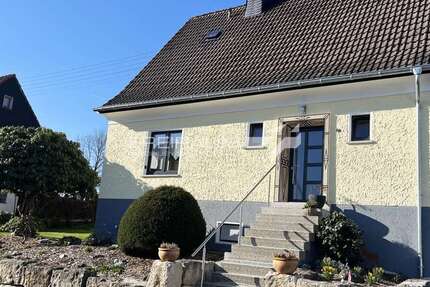 Haus Neunkirchen - 4 Zimmer, 81 m&sup2;, 249.000&euro; | Angebot:25936763