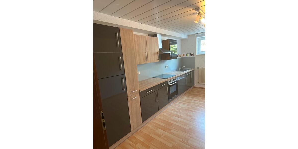 Etagenwohnung Haiger - 2 Zimmer, 65 m&sup2;, 750&euro; | Angebot:25293311