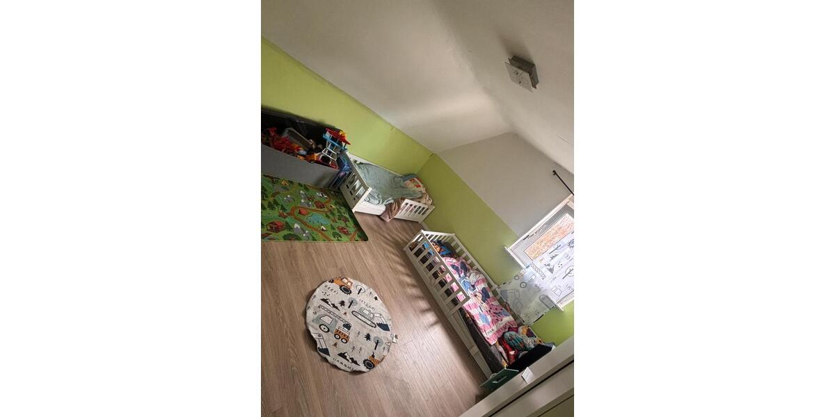 Dachgeschoßwohnung Betzdorf - 4 Zimmer, 80 m&sup2;, 700&euro; | Angebot:25651787