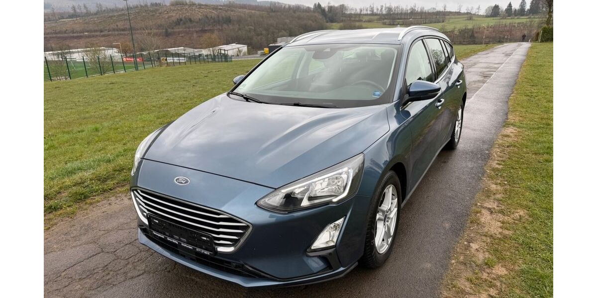 Ford Focus 56.000 km 14.890 &euro; Kirchhundem 57399