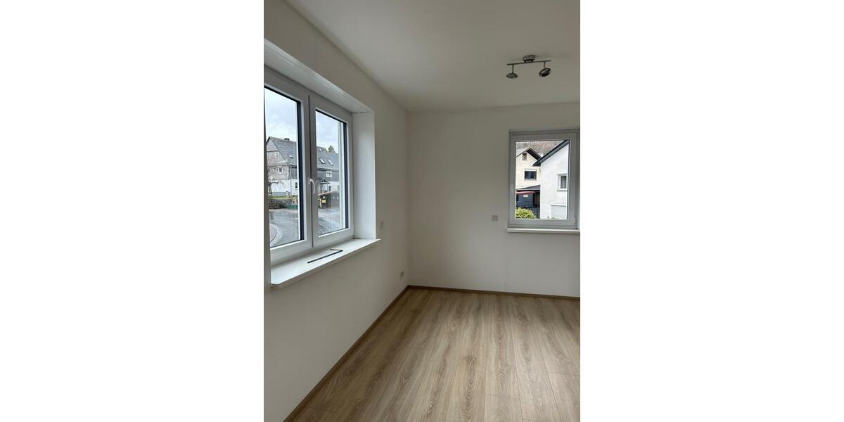 Doppelhaushälfte Eschenburg - 3 Zimmer, 103 m&sup2;, 750&euro; | Angebot:25592608