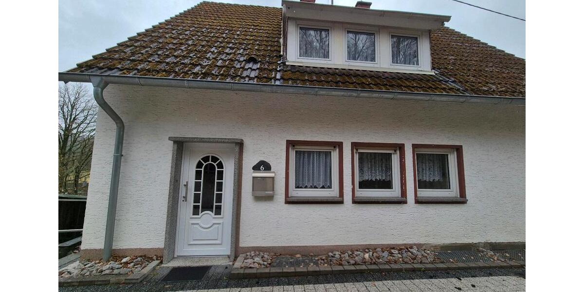 Einfamilienhaus Wilnsdorf - 5 Zimmer, 137 m&sup2;, 280.000&euro; | Angebot:25611969