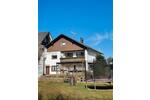 Etagenwohnung Netphen - 8 Zimmer, 180 m&sup2;, 240.000&euro; | Angebot:27024028