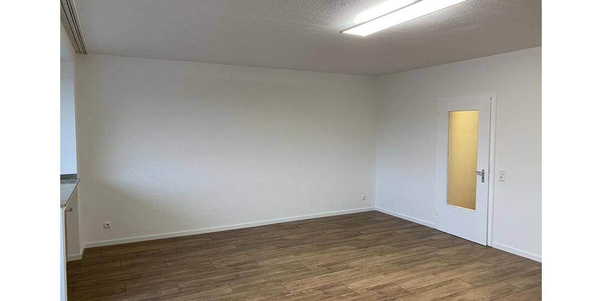 Etagenwohnung Siegen Kaan-Marienborn - 3 Zimmer, 96 m&sup2;, 960&euro; | Angebot:25884328