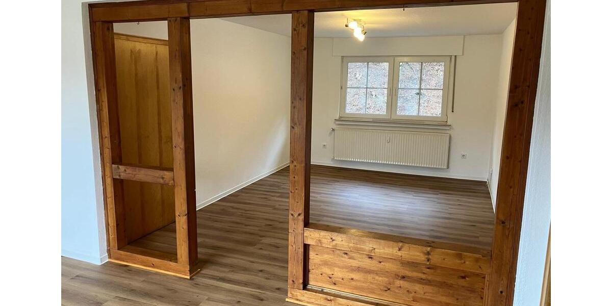 Etagenwohnung Herdorf - 5 Zimmer, 88 m&sup2;, 690&euro; | Angebot:25942879