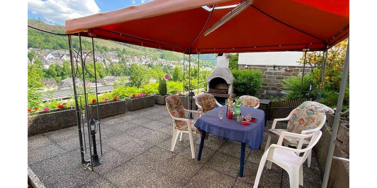 Mehrfamilienhaus, Wohnhaus Lennestadt Altenhundem - 1 Zimmer, 235 m&sup2;, 215.000&euro; | Angebot:25682536