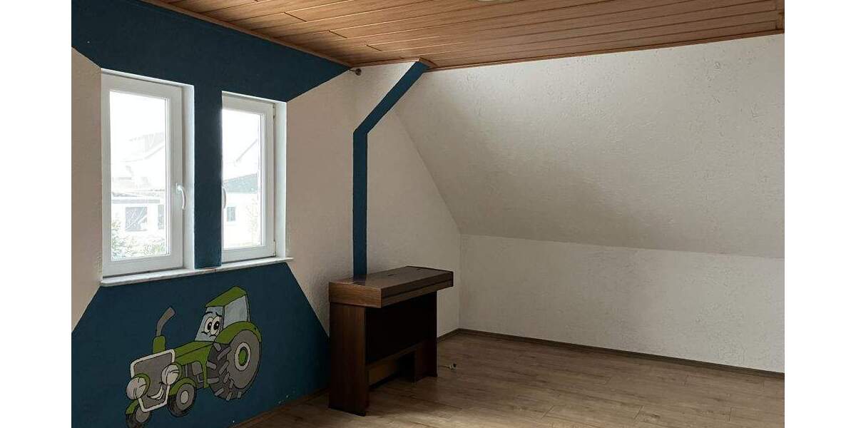 Einfamilienhaus Weitefeld - 5 Zimmer, 124 m&sup2;, 150.000&euro; | Angebot:25685049