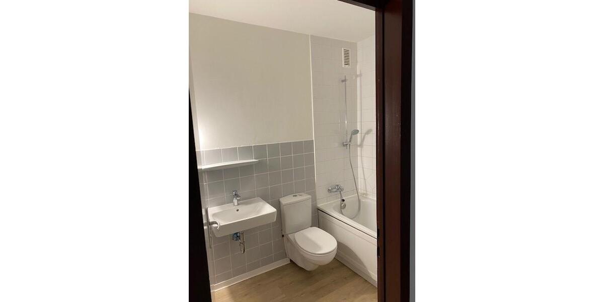 Erdgeschoßwohnung Kreuztal - 2 Zimmer, 63 m&sup2;, 249&euro; | Angebot:25805455