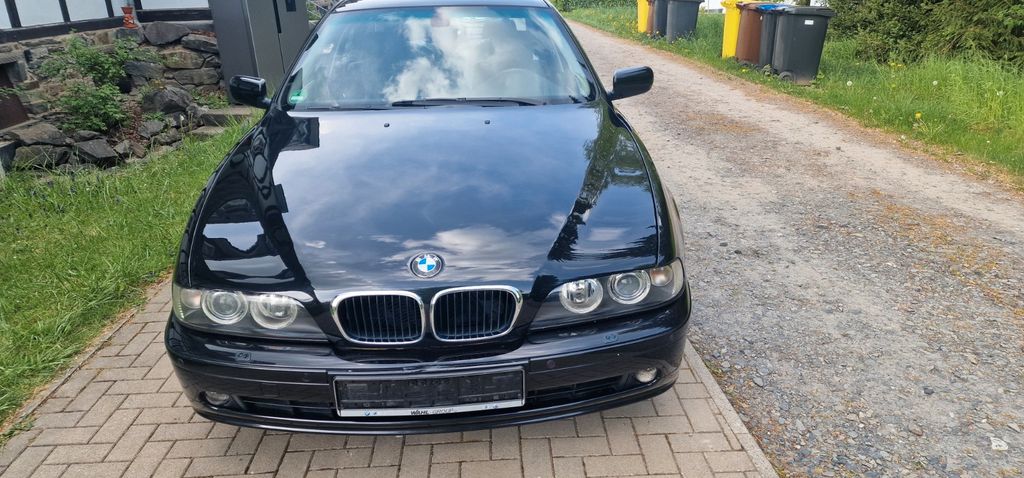 BMW 520 204.000 km 5.800 &euro; Hilchenbach 57271