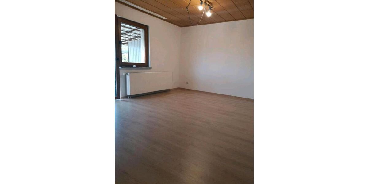 Etagenwohnung Eschenburg - 2 Zimmer, 55 m&sup2;, 480&euro; | Angebot:25945195