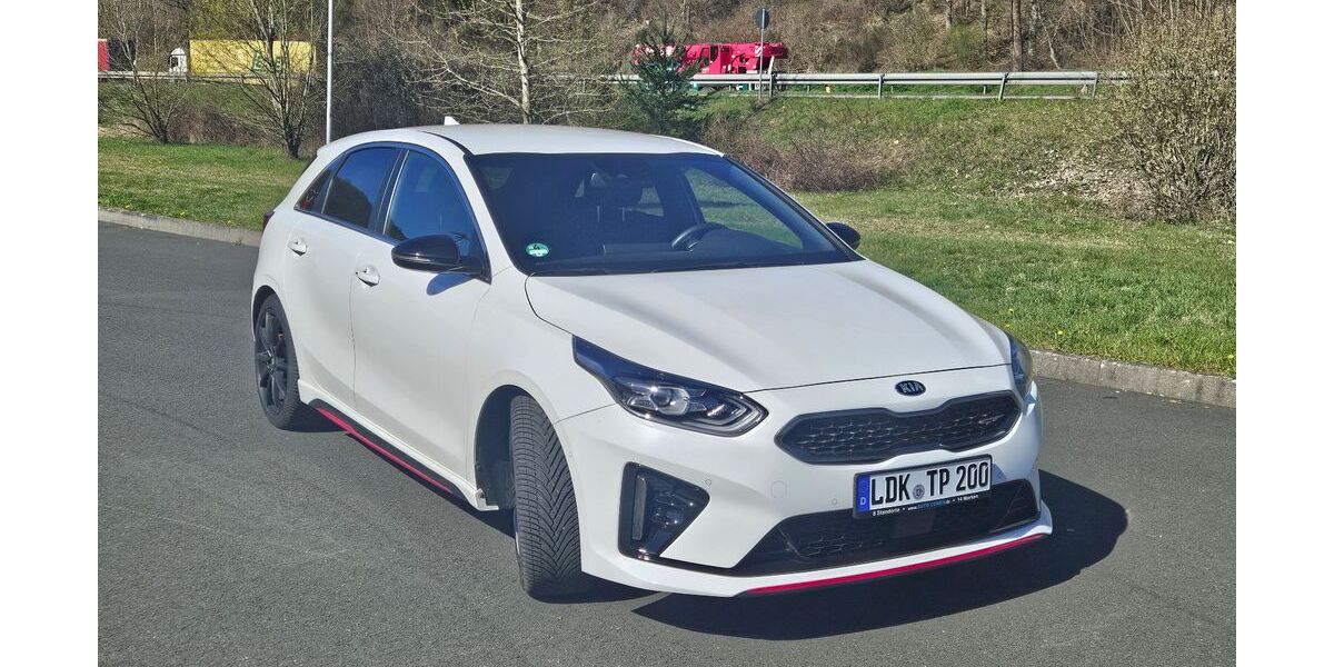 Kia ceed / Ceed 45.600 km 21.100 &euro; Dietzhölztal 35716