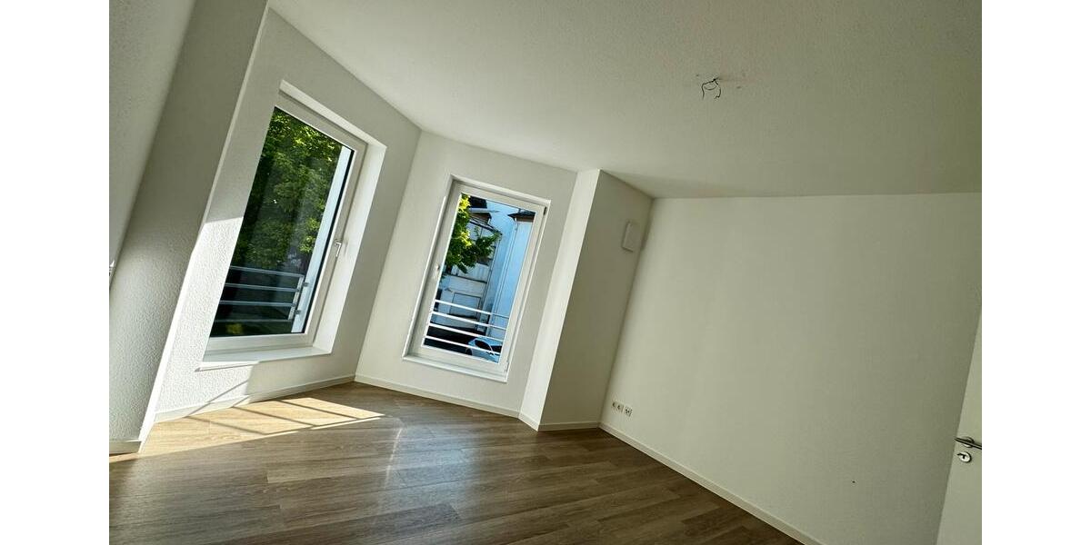 Etagenwohnung Siegen Kaan-Marienborn - 2 Zimmer, 66 m&sup2;, 706&euro; | Angebot:26675454