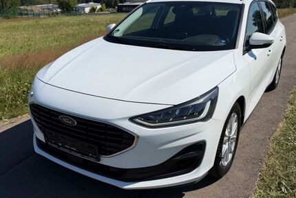 Ford Focus 17.000 km 18.490 &euro; Kirchhundem 57399