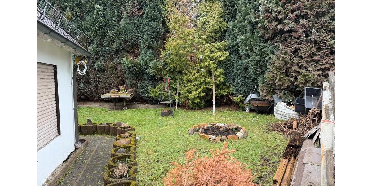 Etagenwohnung Breitscheid - 8 Zimmer, 147 m&sup2;, 800&euro; | Angebot:26038489