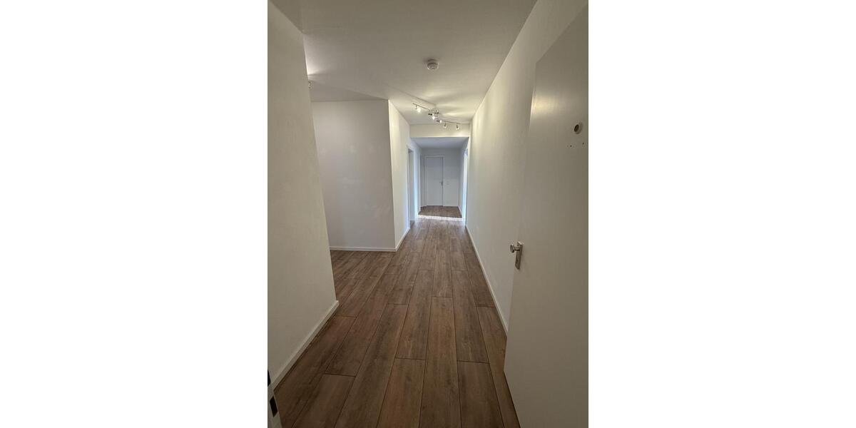 Etagenwohnung Siegen Kaan-Marienborn - 3 Zimmer, 96 m&sup2;, 960&euro; | Angebot:25884328