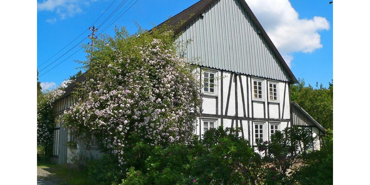 Einfamilienhaus Wenden - 6 Zimmer, 150 m&sup2;, 297.000&euro; | Angebot:15174888