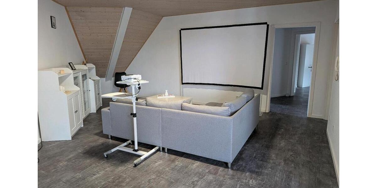 Dachgeschoßwohnung Rennerod - 2 Zimmer, 90 m&sup2;, 650&euro; | Angebot:25830737