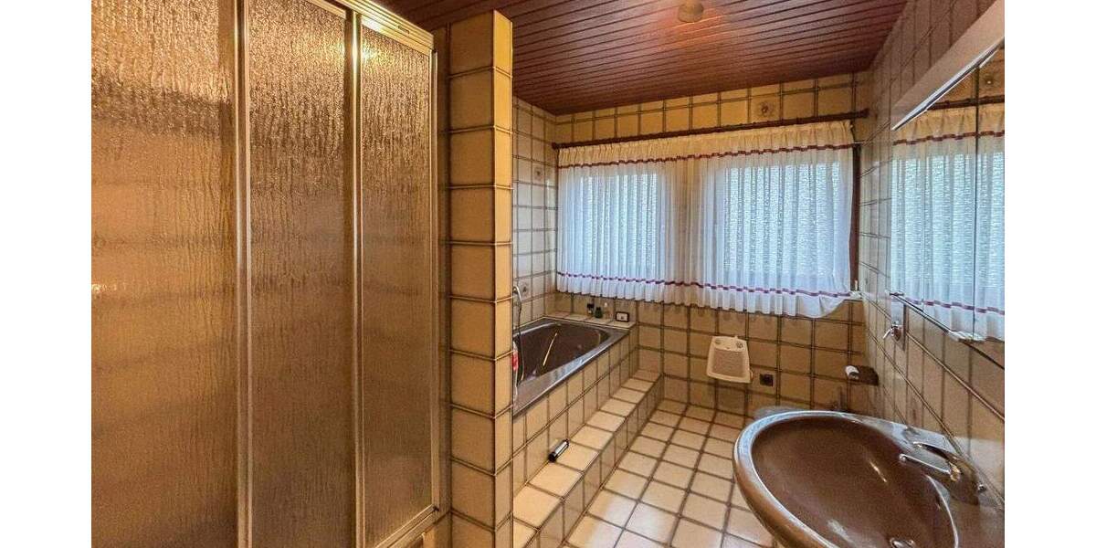 Bungalow Molzhain - 4 Zimmer, 121 m&sup2;, 249.000&euro; | Angebot:25738127