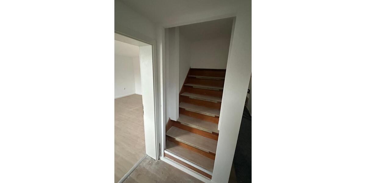 Erdgeschoßwohnung Kreuztal - 2.5 Zimmer, 80 m&sup2;, 800&euro; | Angebot:24327647
